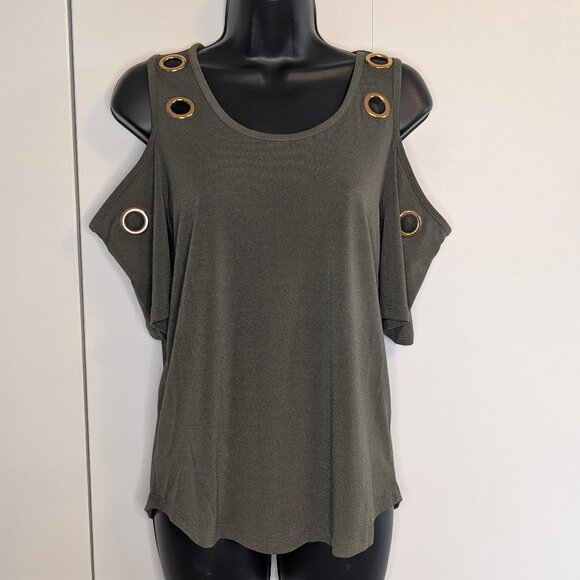 Louise Paris Tops - Louise Paris cold-shoulder short sleeve blouse. Medium